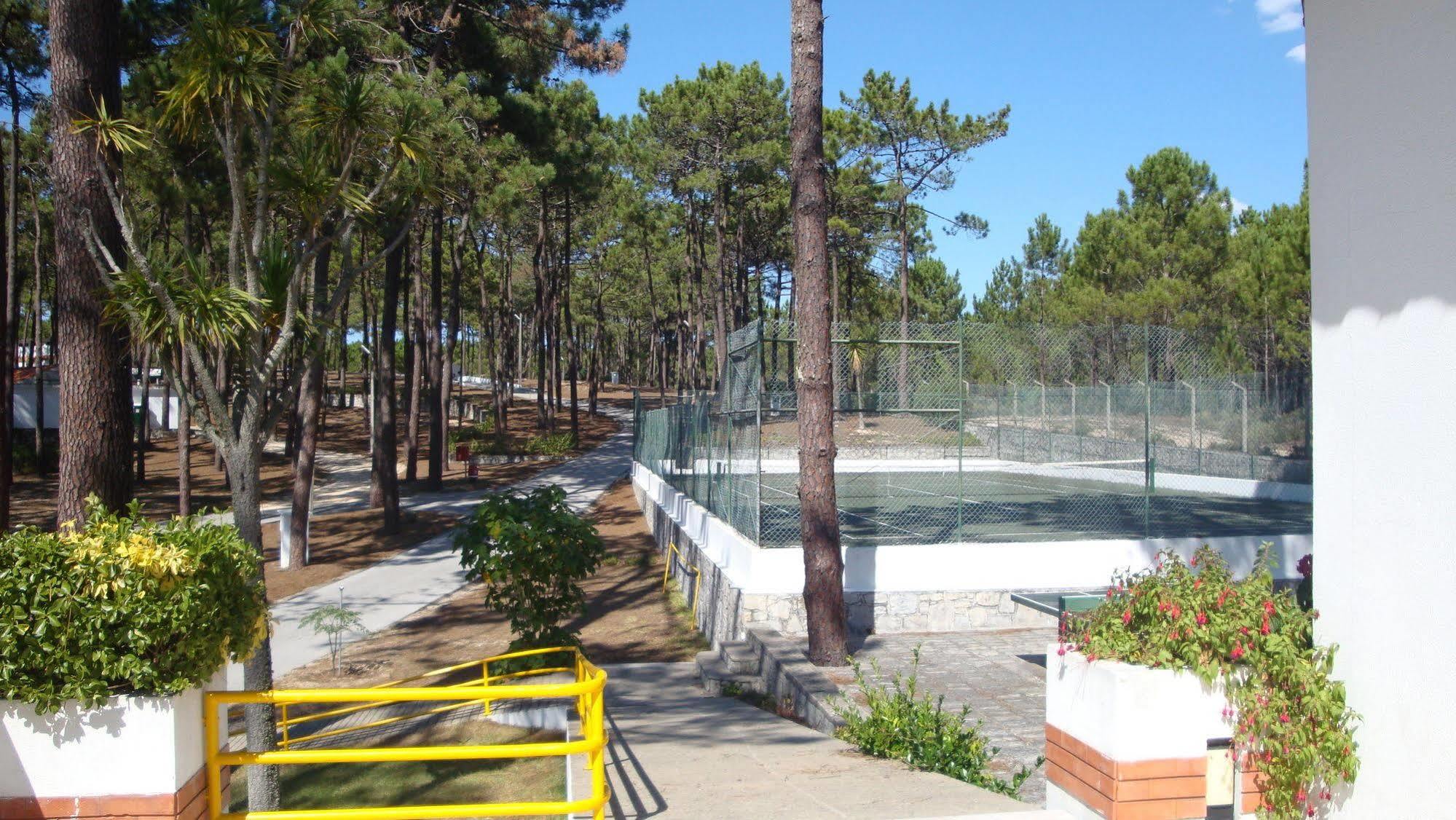 Orbitur Valado Bungalows Caravan Park Hotell Nazaré Eksteriør bilde